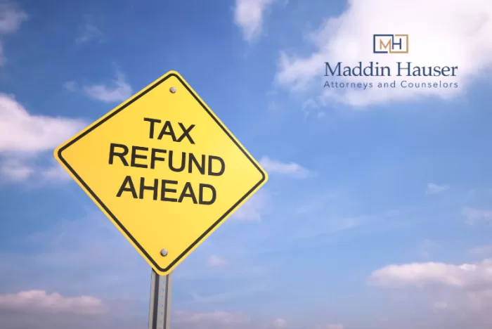 Tax refunds sign